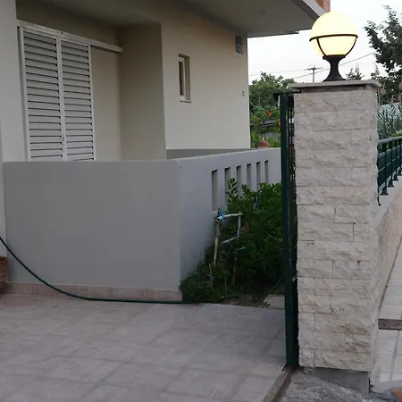 Apartment Volanakis *